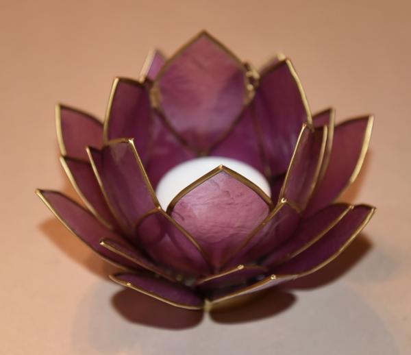 Kerzenhalter Lotus Capiz Muschel violett